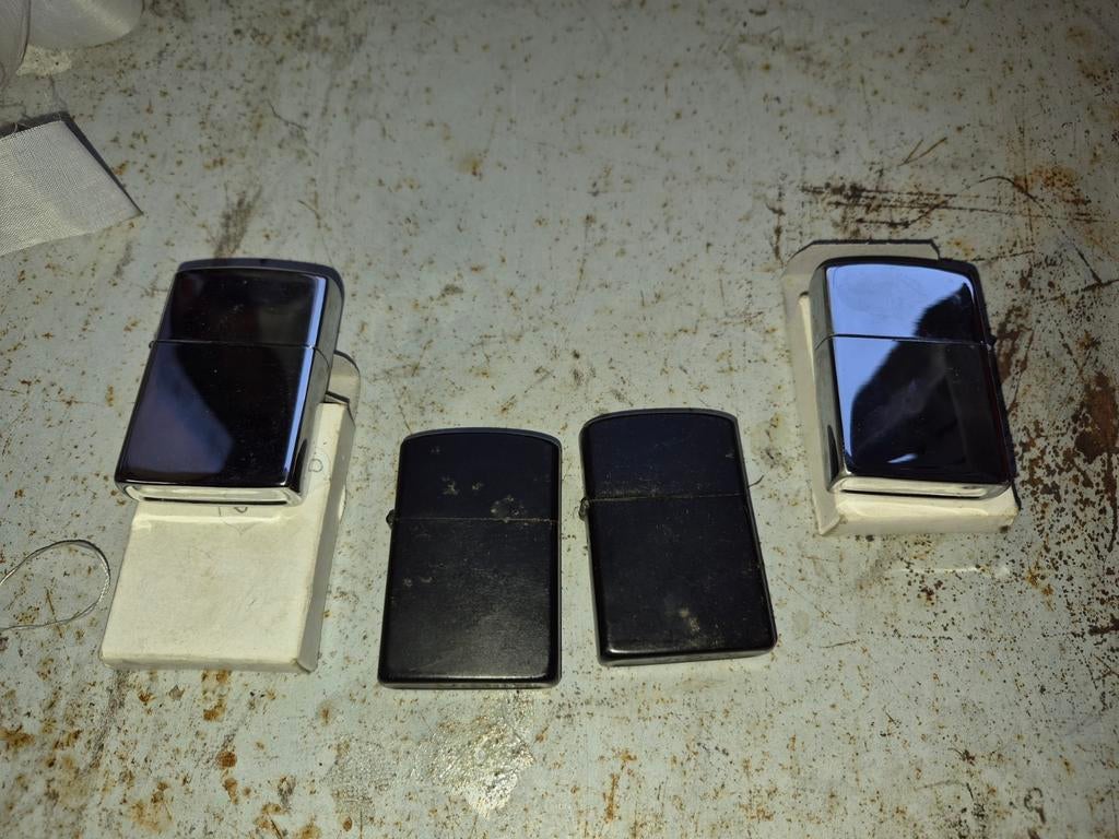 4 x zippo, Verzamelen, Ophalen of Verzenden, Nieuw, Aansteker