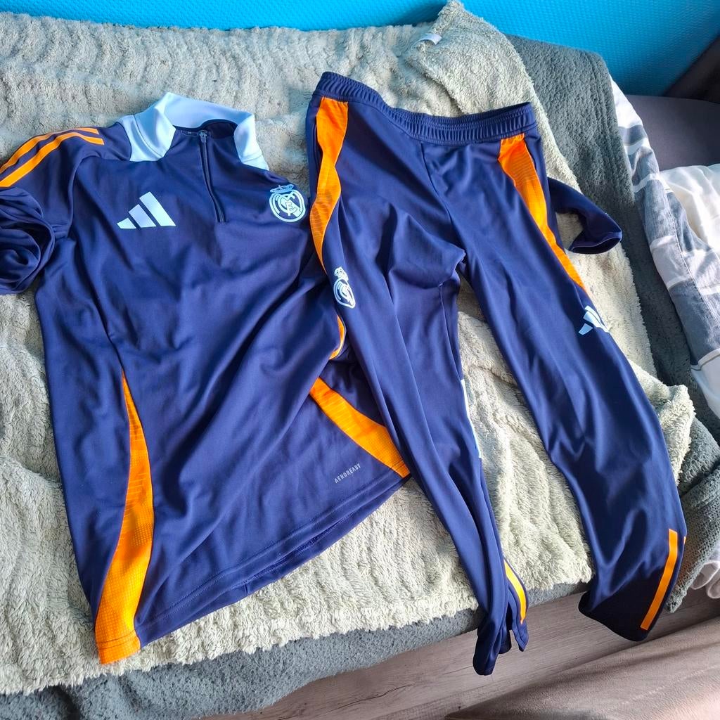 Adidas Real Madrid trainingspak - Maat M - Nieuw, Nieuw, Ophalen of Verzenden, Adidas, Voetbal