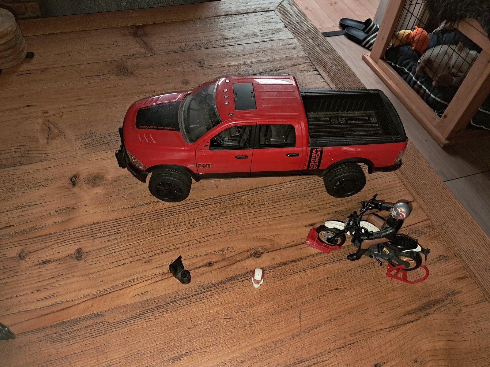 Speelgoedset: Rode Dodge Ram Pick-up Truck en Motor, Ophalen of Verzenden, Gebruikt