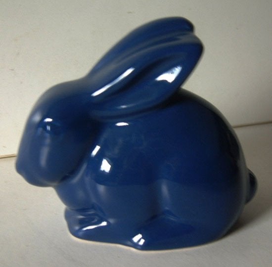 Konijn Aardewerk Beeldje Blauw Figuur, Ophalen of Verzenden, Nieuw, Dier