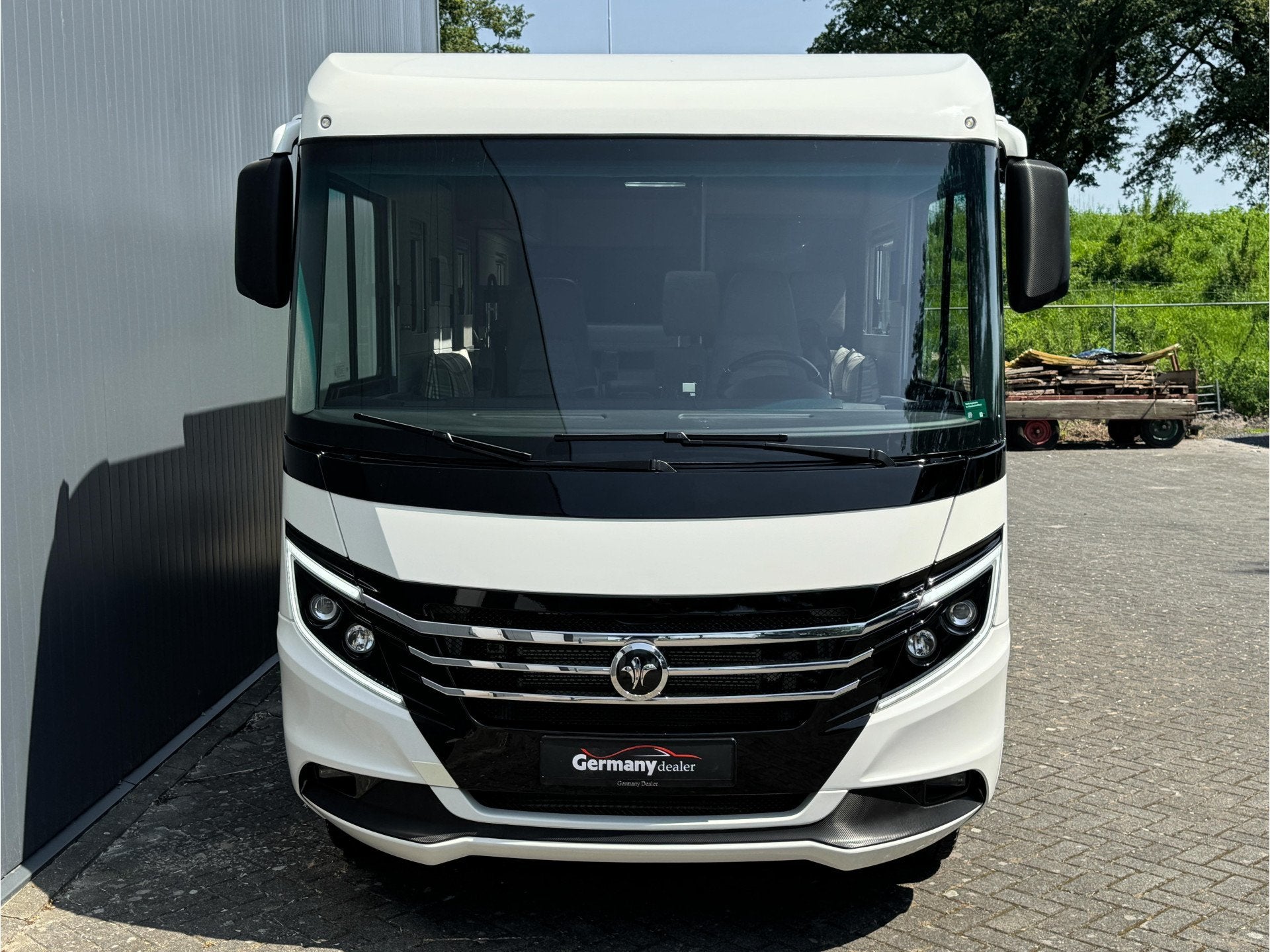 NIESMANN + BISCHOFF ISmove 7.3F Clou-Line 4-Pers Levelsystee, Verwarmde buitenspiegels, De Kuinder 21
8444DC  HEERENVEEN, NL, Niesmann+Bischoff