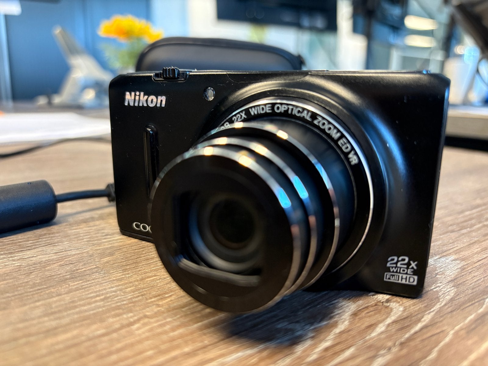 Nikon Coolpix S9500 Compactcamera - Zwart, Ophalen, Oplader, Zo goed als nieuw, Compactcamera