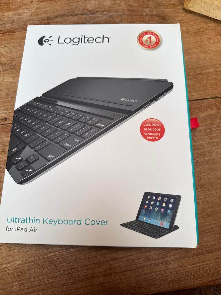 Logitech Ultrathin Keyboard Cover voor iPad Air, Computers en Software, Toetsenborden, Zo goed als nieuw, Qwerty, Draadloos, Ophalen of Verzenden