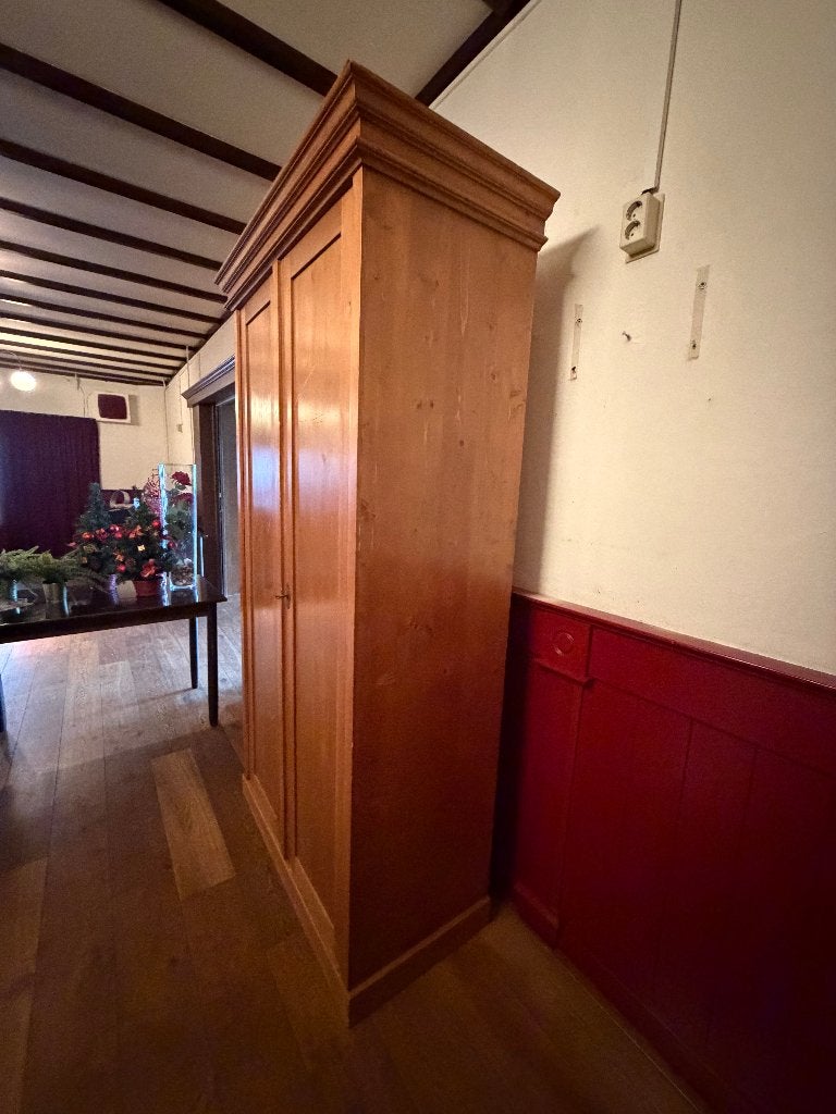 Grenen kast te koop, Ophalen