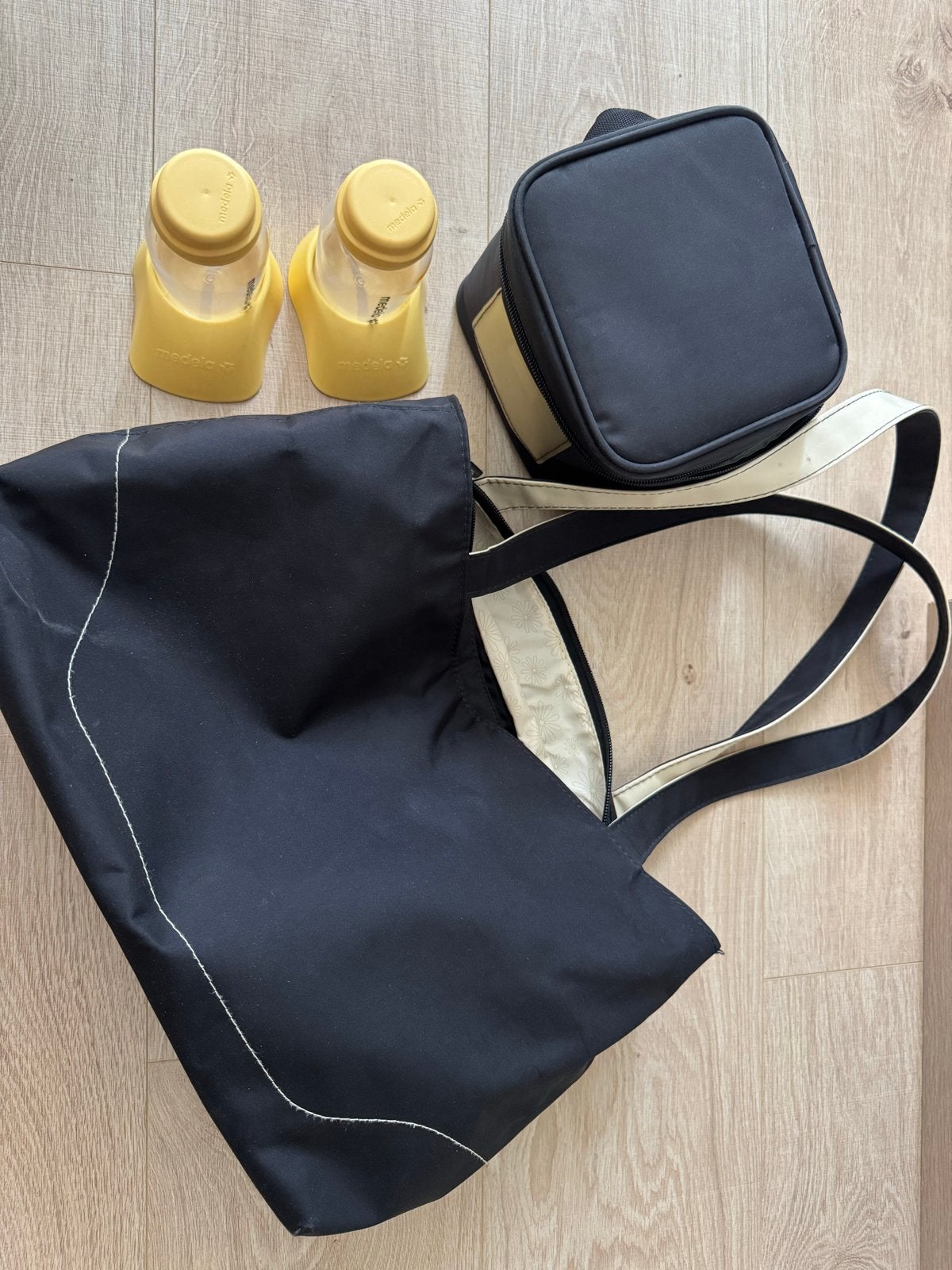 Medela kolfaccessoires: slangen, flessen, koeltas, draagtas, Kinderen en Baby's, Ophalen, Gebruikt