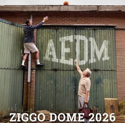 2 zitplaatsen Acda en De Munnik, Twee personen, Oktober