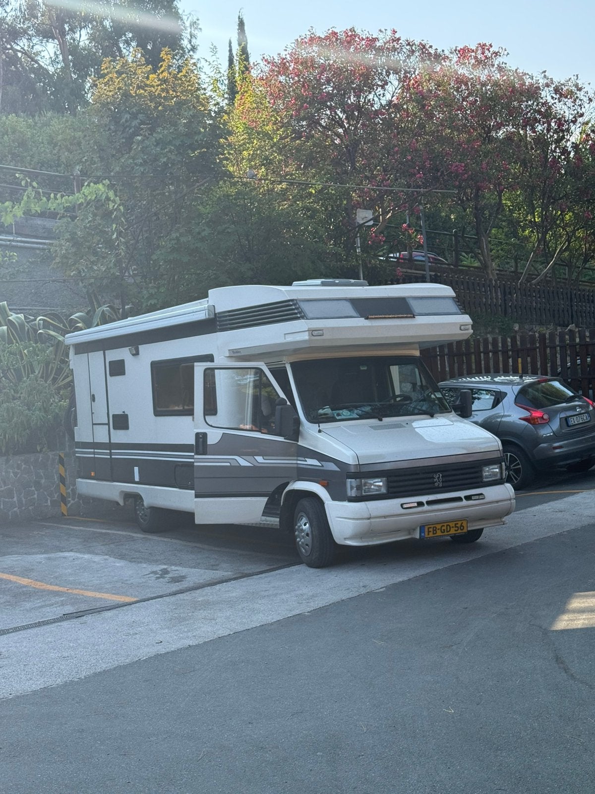 Caravans And Camping Off-Grid
