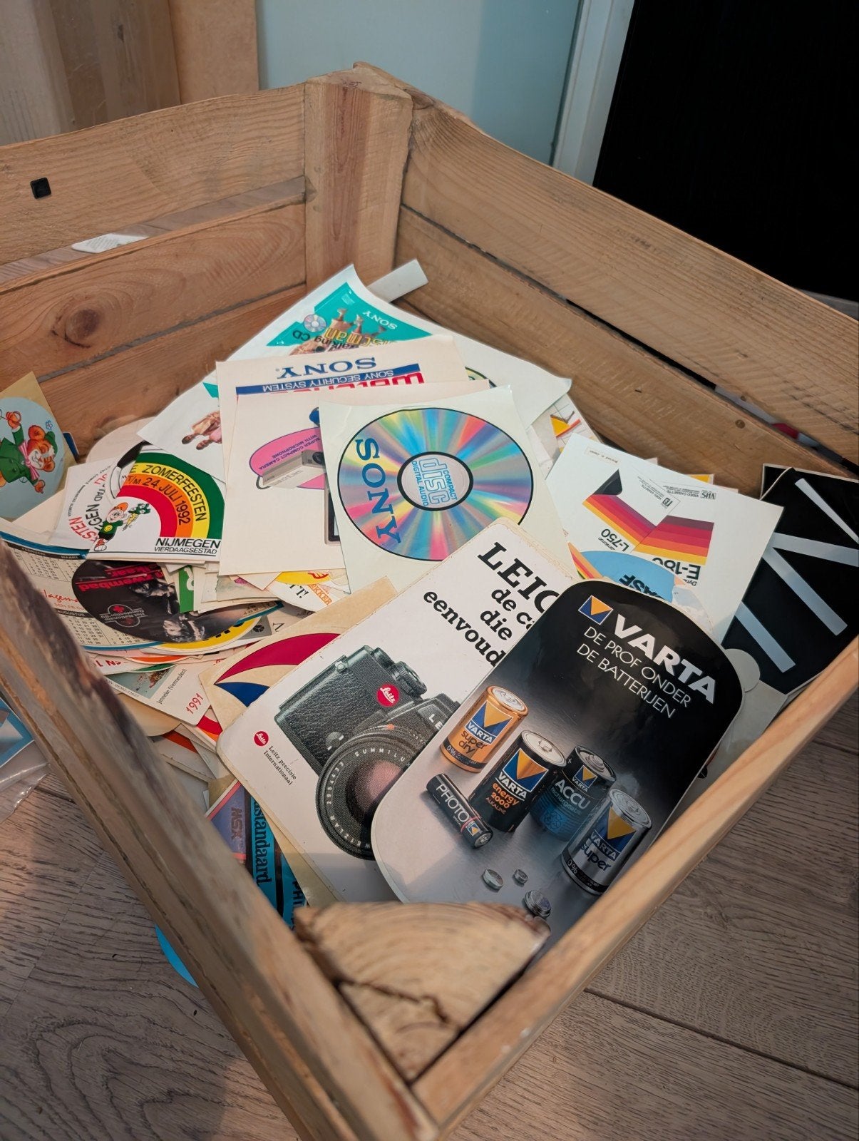 Krat stickers: Sony, Phillips, Marlboro, AJAX, Dakar, Ophalen of Verzenden, Nieuw, Merk