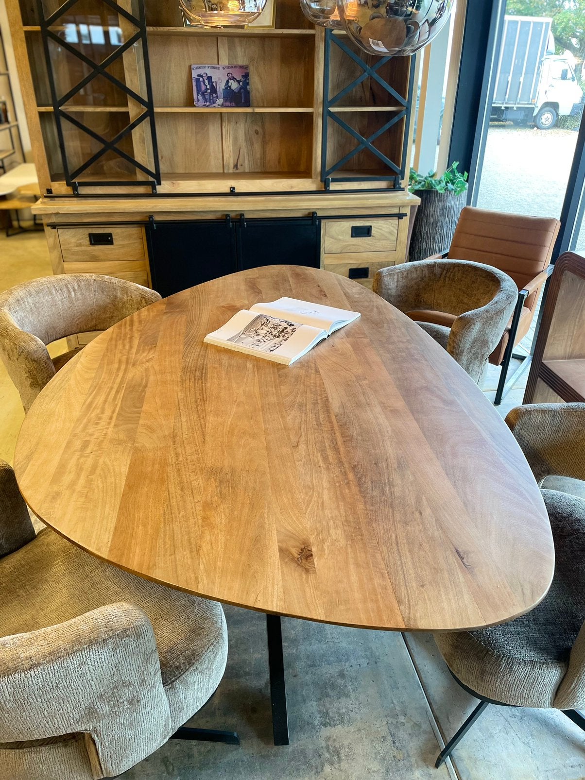 LEEGVERKOOP ORGANISCH BLAD MANGO VOORRAAD259 EURO CHEFMEUBEL, Bruin, Nieuw, Ophalen of Verzenden, Modern