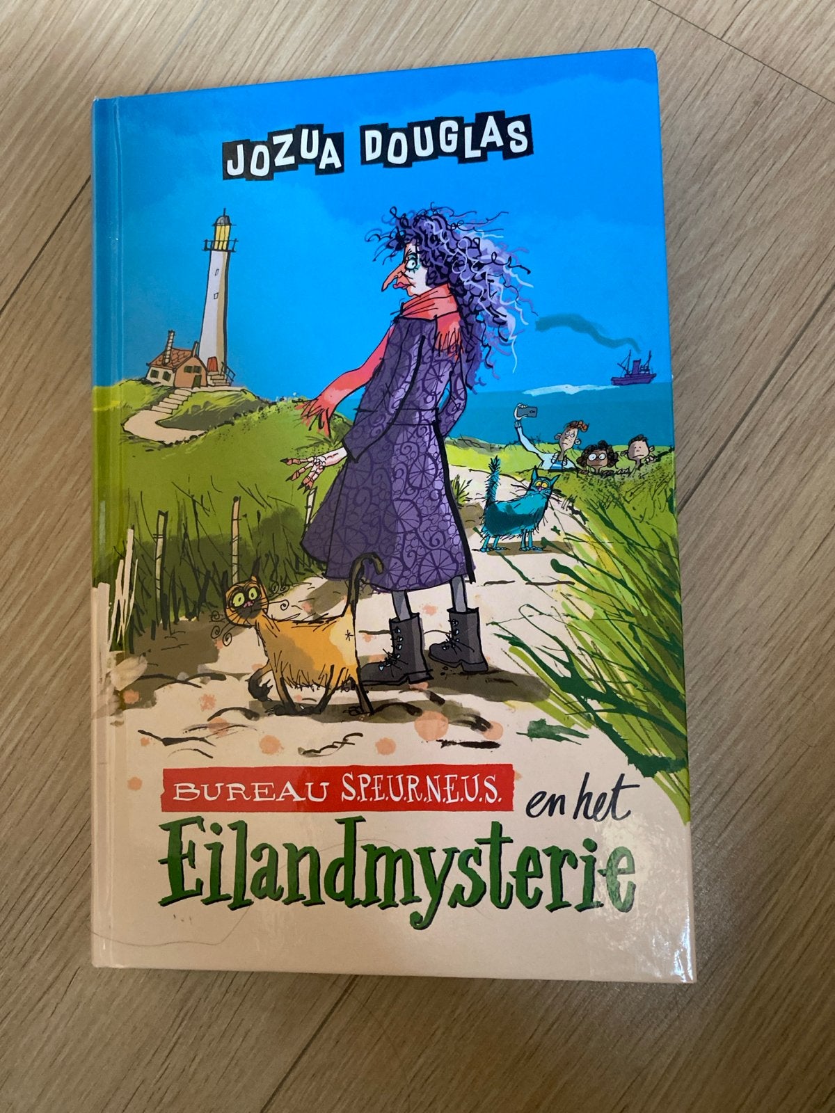 Bureau Speurneus en het Eilandmysterie - Jozua Douglas, Ophalen of Verzenden, Zo goed als nieuw, Fictie algemeen