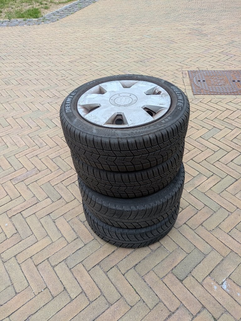 Suzuki Swift zomerbanden met velg, Ophalen, Gebruikt, 15 inch, 185 mm