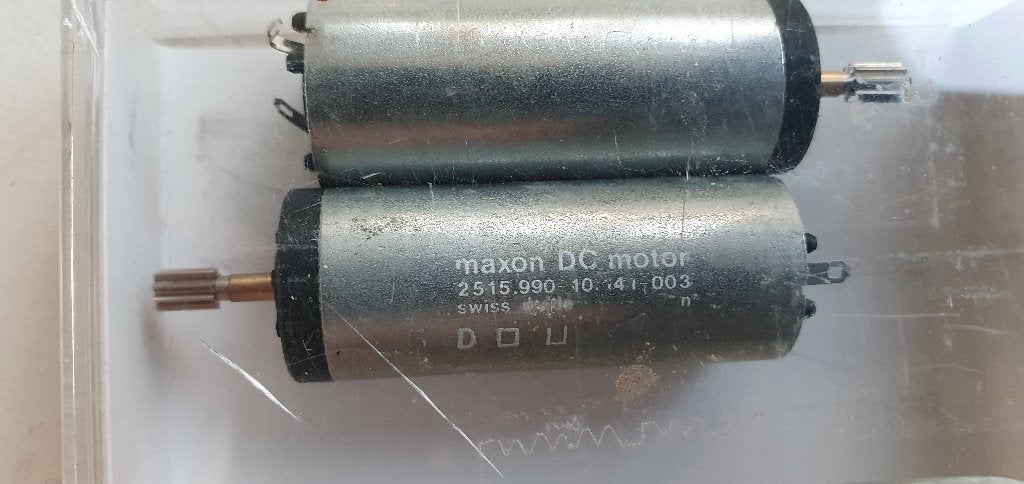 2 x Maxon DC motor voor modelbouw, Hobby en Vrije tijd, Ophalen of Verzenden, Zo goed als nieuw, Groter dan 1:32