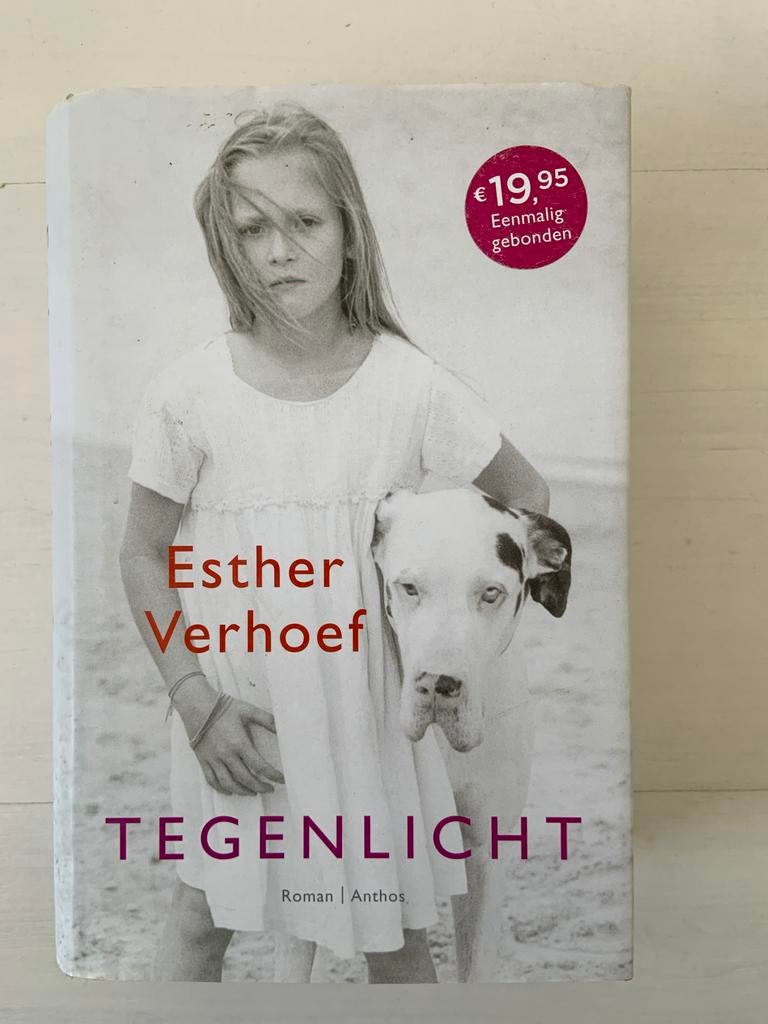 Tegenlicht - Esther Verhoef, Ophalen of Verzenden, Gelezen, Nederland