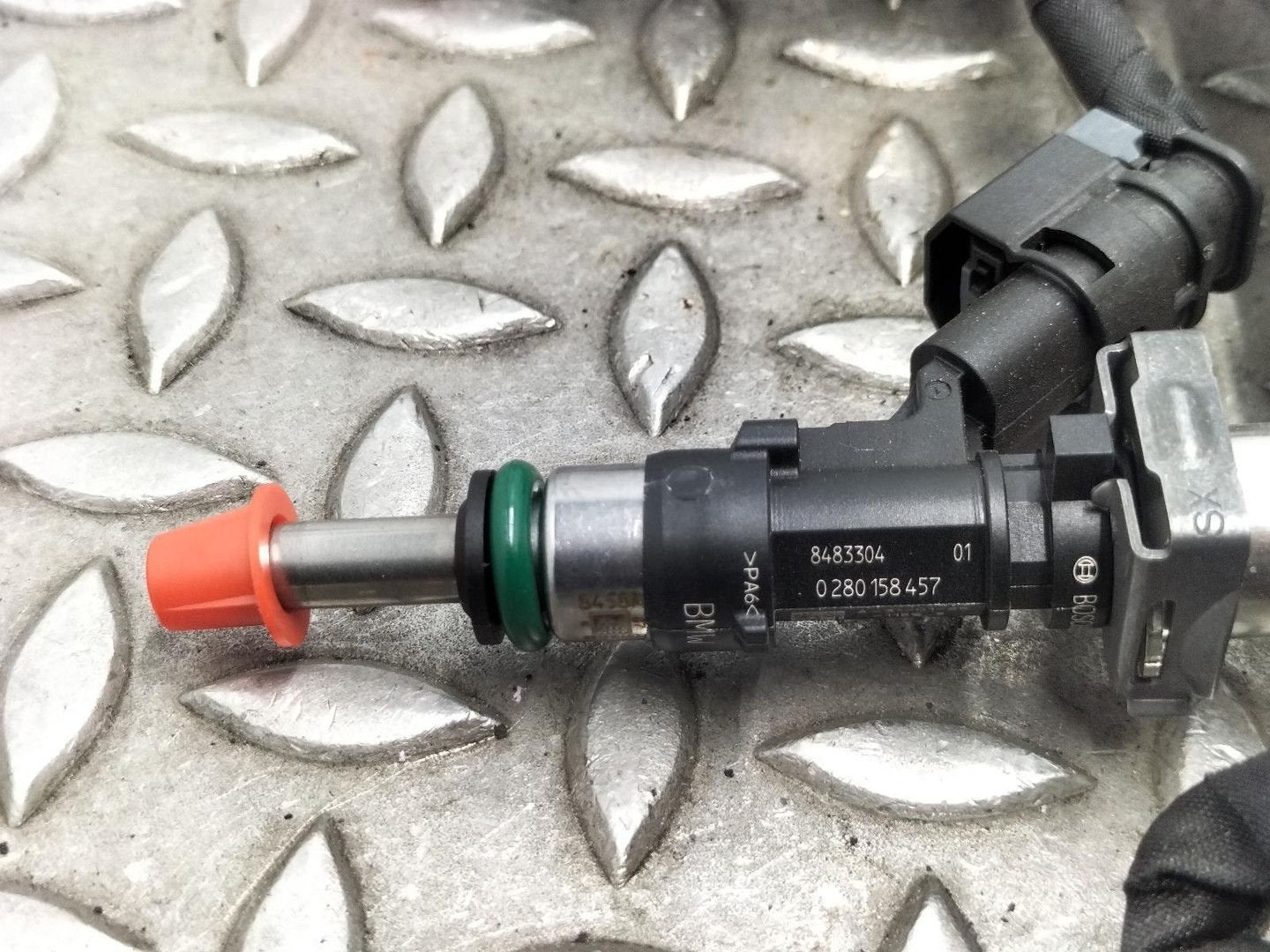 BMW 5 SERIES BRANDSTOF INJECTOR / VERSTUIVER 13538483304 202, Ophalen of Verzenden, Gebruikt, Stiba lid