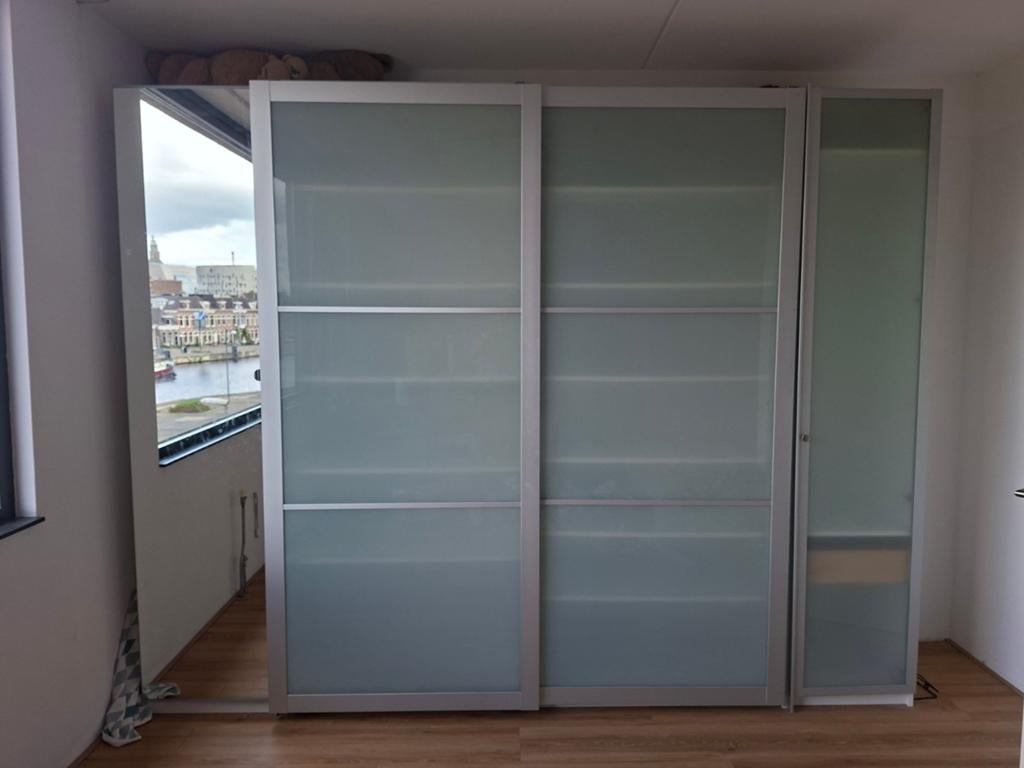 Ikea pax kast, Met deur(en), 200 cm of meer, Ophalen of Verzenden, Zo goed als nieuw