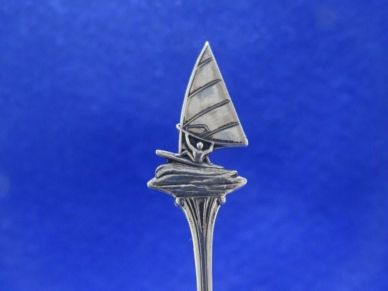 Lepeltje: Surfer, Verzenden