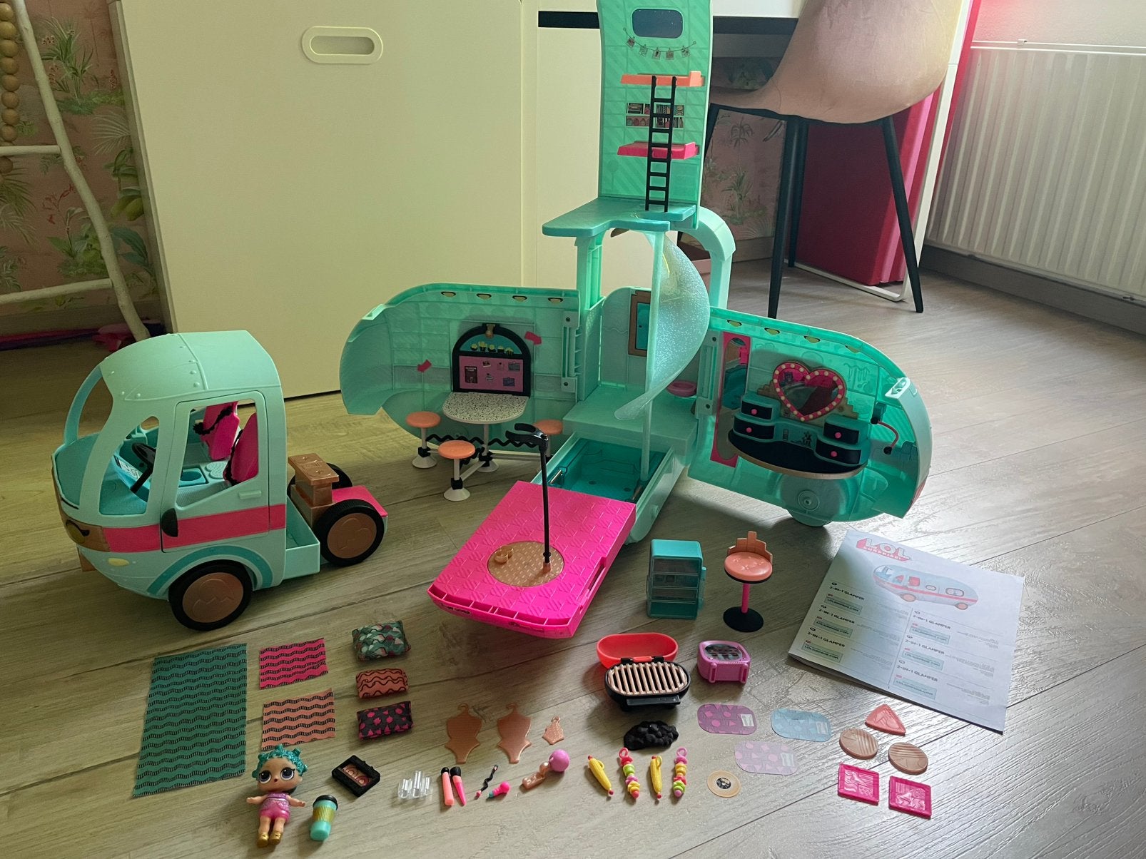LOL Surprise 2-in-1 Glamper Assortiment, Kinderen en Baby's, Speelgoed | Poppenhuizen, Ophalen of Verzenden, Zo goed als nieuw