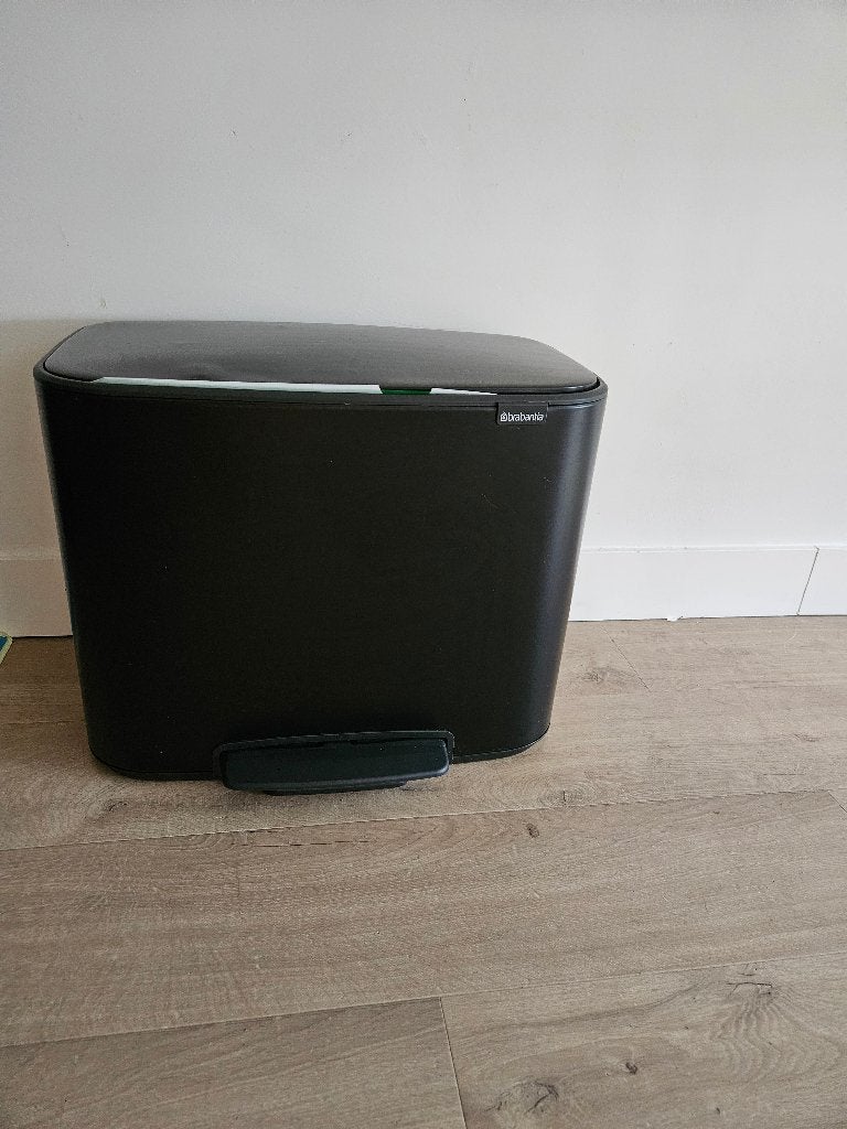 Brabantia prullenbak, Huis en Inrichting, Woonaccessoires | Prullenbakken, Ophalen, 50 – 75, Gebruikt, Met pedaal