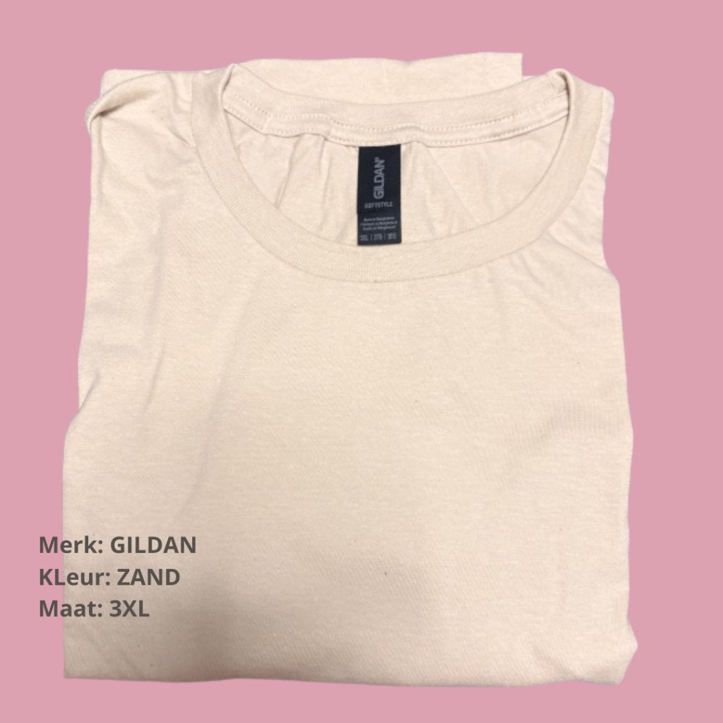 Nieuw Gildan T-shirt zand – maat 3XL, Ophalen of Verzenden, Nieuw, Maat 46/48 (XL) of groter