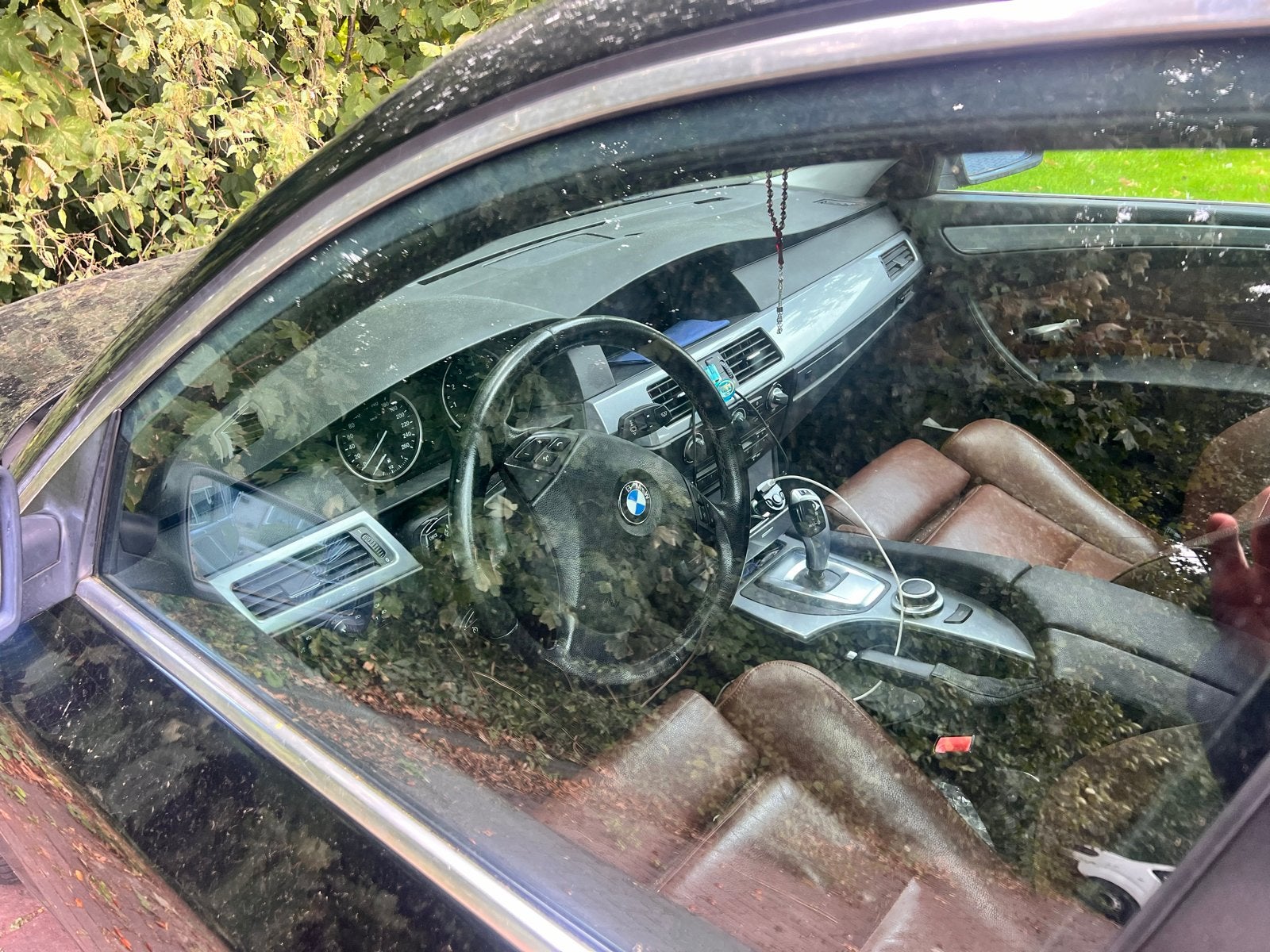 BMW 5-Serie 3.0 I 525 AUT 2008 Zwart, Auto's, Achterwielaandrijving, 2000 kg, 1505 kg, Origineel Nederlands