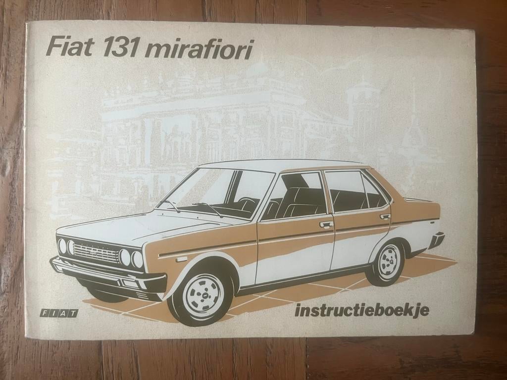 Fiat 131 Mirafiori Instructieboekje - Prima Staat, Ophalen of Verzenden