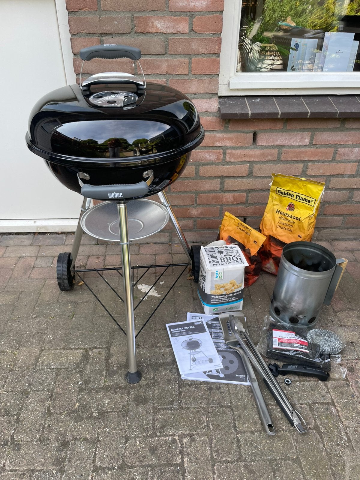 Weber kettle compact 47cm barbecue incl. accessoires en hoes, Ophalen, Zo goed als nieuw