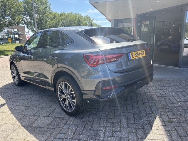 Audi Q3 Sportback 45 TFSI e S Edition | Navi | S-Line | Crui, Auto's, 12 maanden, Gebruikt, Parkeersensor, Hybride Elektrisch/Benzine