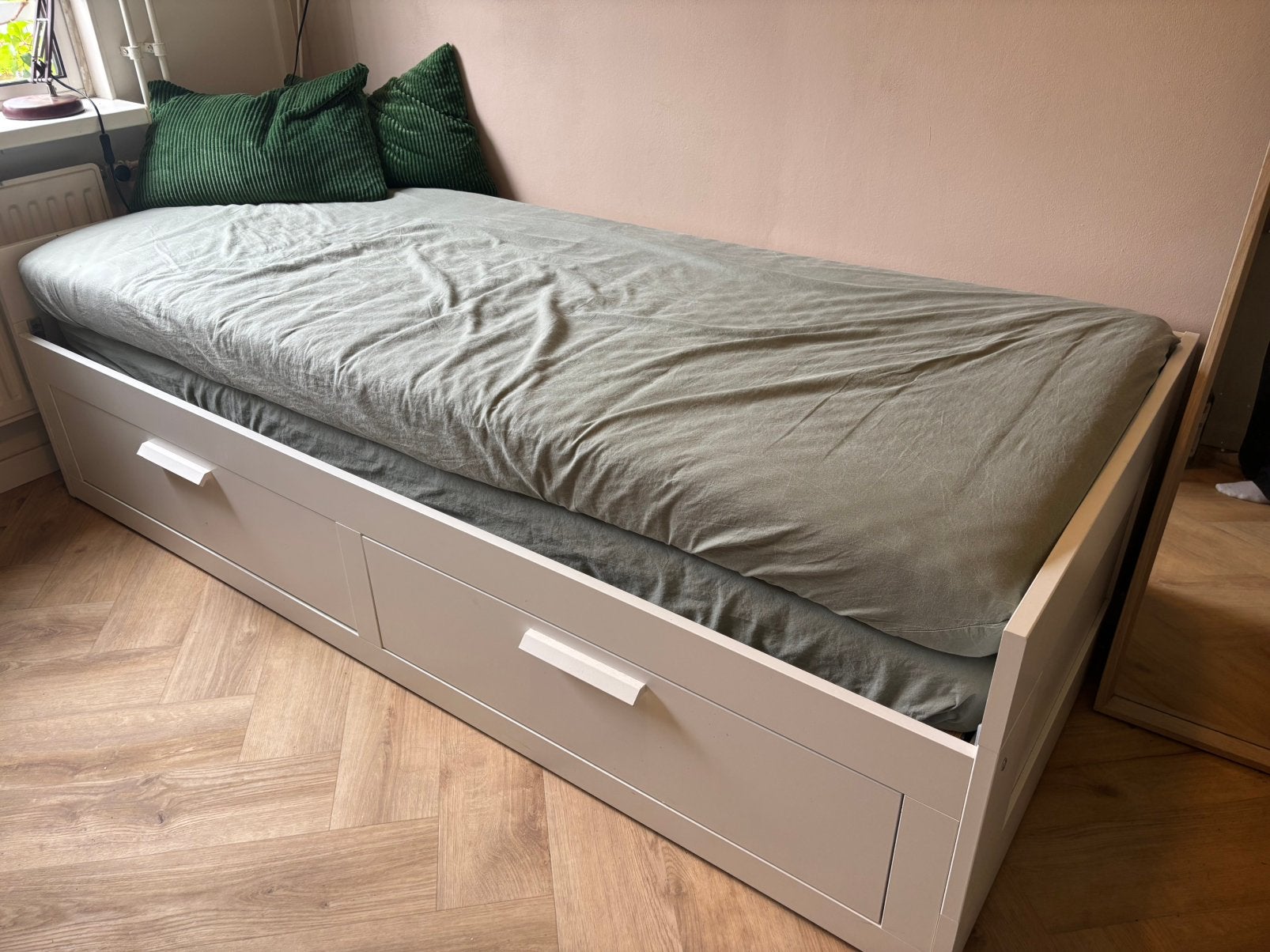 BRIMNES Bedbank met 2 lades, wit, Ophalen, Wit, Tweepersoons, Overige maten