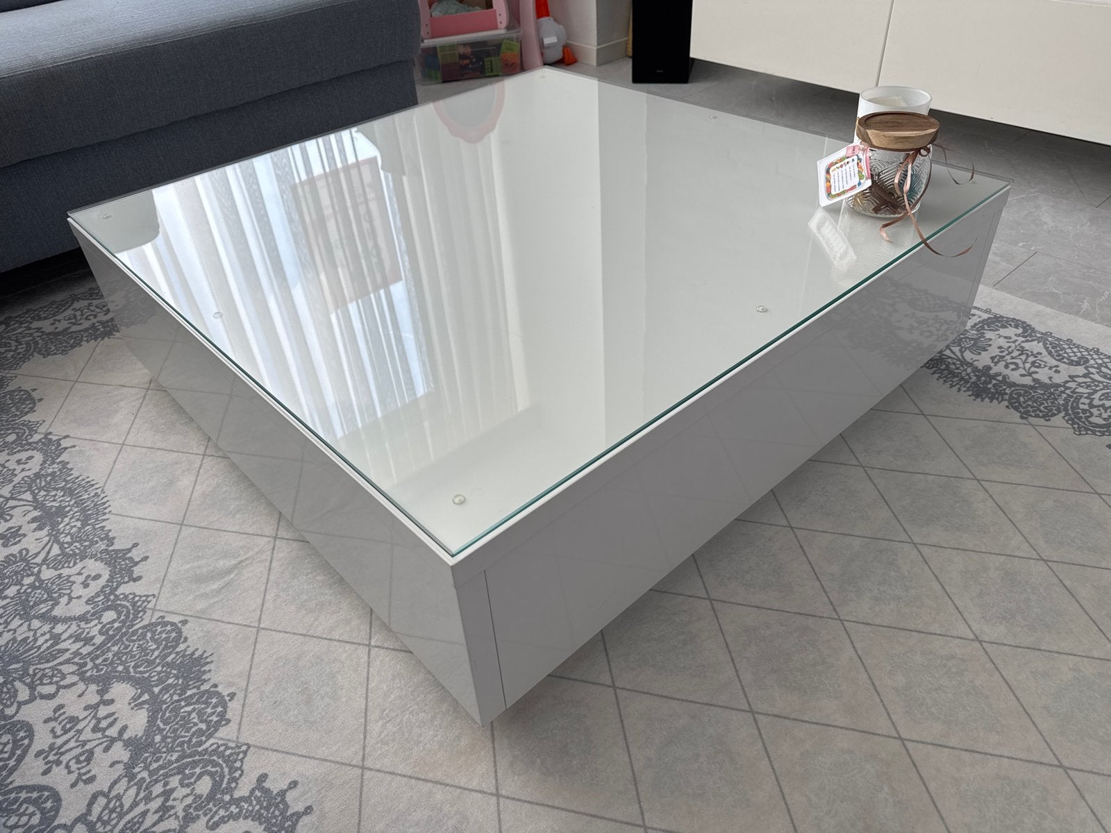 Vierkante salontafel met glazen blad (100x100x30), Ophalen, Gebruikt, 100 tot 150 cm, Vierkant