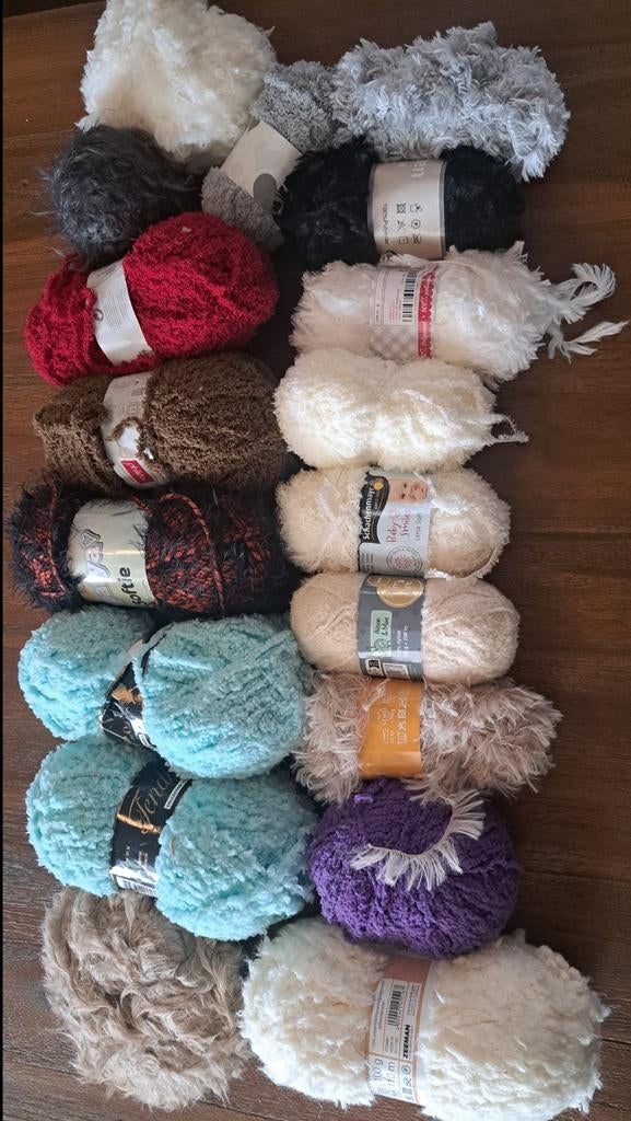 Partijtje fluffy en softy garens - Brei- en haakgaren, Ophalen of Verzenden, Zo goed als nieuw, Breien of Haken, Wol of Garen