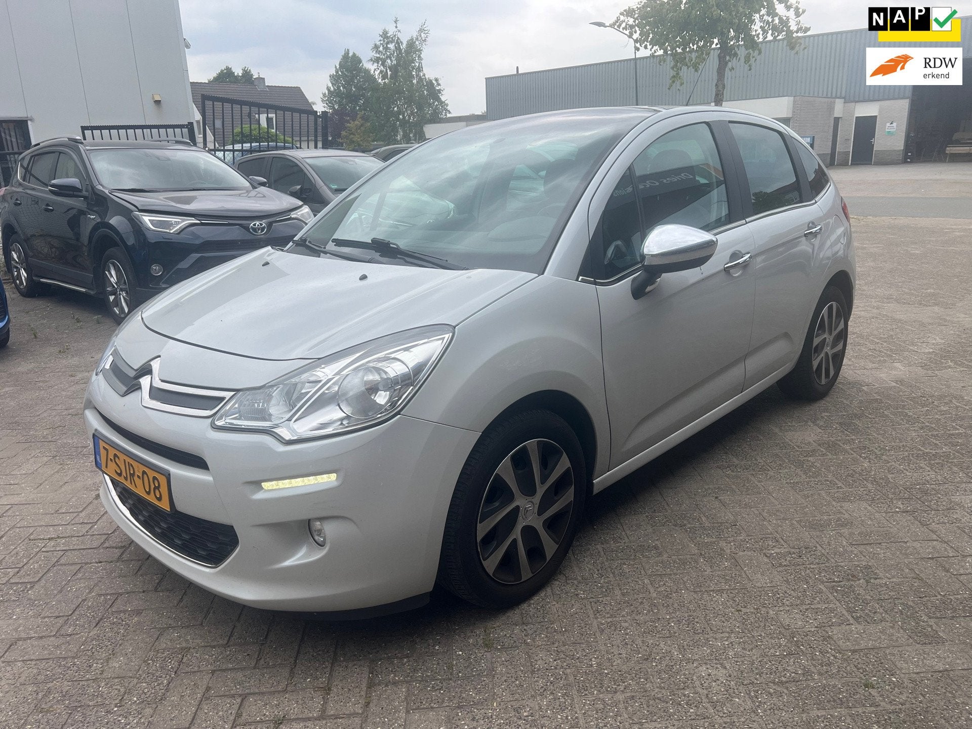 Citroen C3 1.2 VTi Collection, Auto's, Voorwielaandrijving, Euro 5, Gebruikt, 31 €/maand