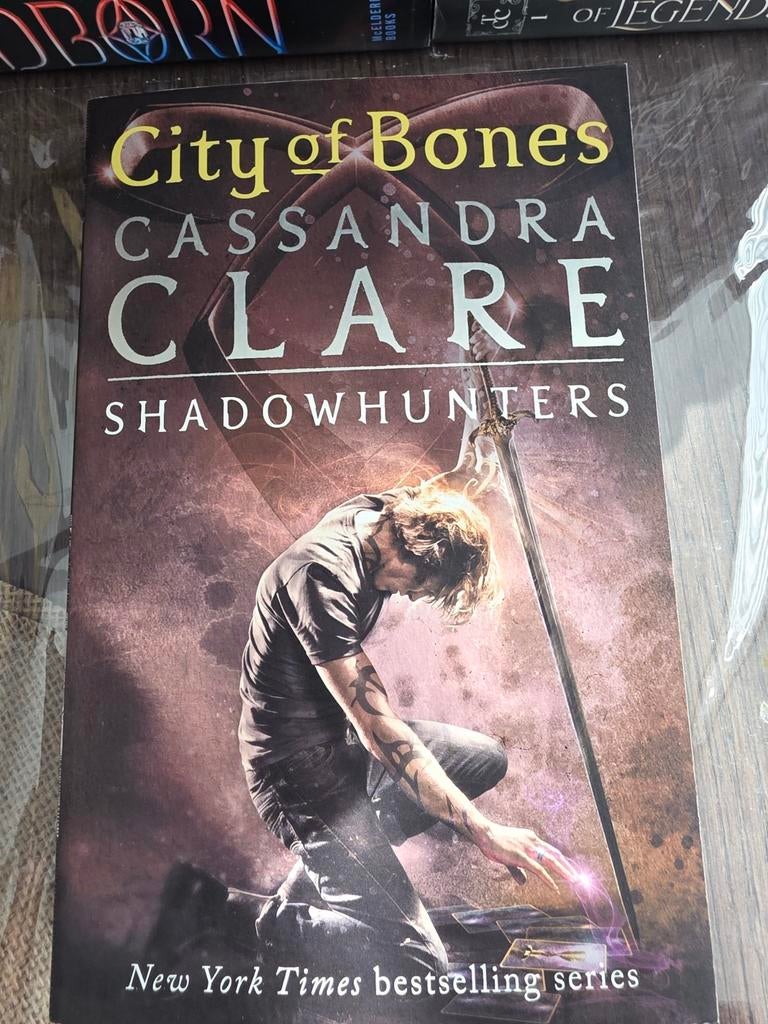 City of Bones - Cassandra Clare (Shadowhunters), Ophalen of Verzenden, Gelezen, Cassandra Clare