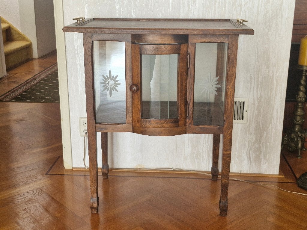 Te koop vitrinekastje, Ophalen, Overige houtsoorten, 50 tot 100 cm, Zo goed als nieuw