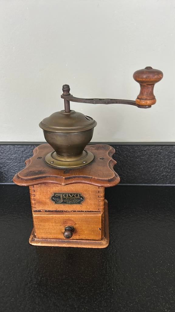 Houten koffiemolen merk Java, Ophalen of Verzenden