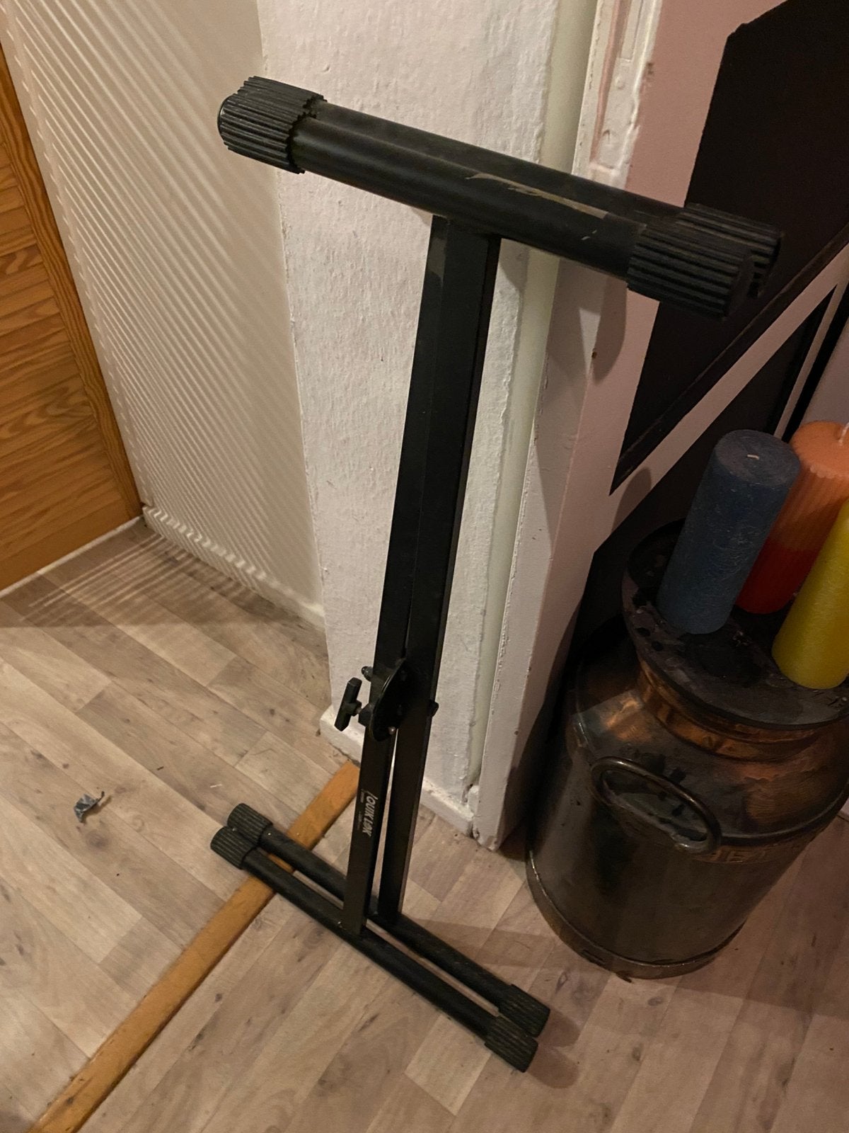 Piano/Synth standaard Quik Lok, Muziek en Instrumenten, Standaards, Ophalen of Verzenden, Zo goed als nieuw, Instrumentstandaard