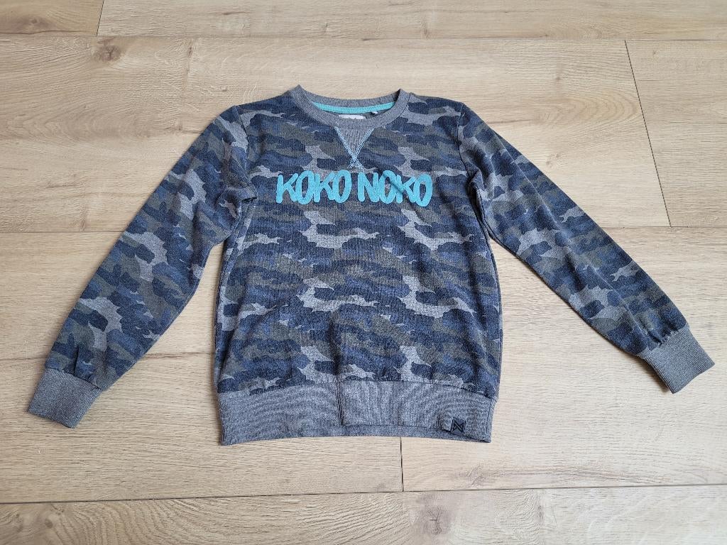 KOKO NOKO blauwe grijze legerprint sweater maat 128 ~ MS3022, Kinderen en Baby's, Kinderkleding | Maat 128, Gebruikt, Trui of Vest