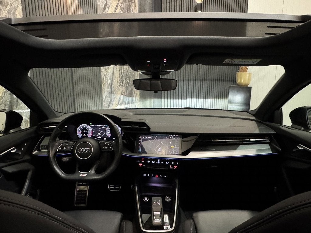 Audi A3 Limousine 35 TFSI 3x S-line Edition One|PANO|SFEER|L, 4 cilinders, 150 pk, Leder, Bedrijf