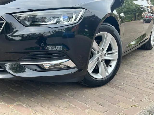 Opel Insignia Grand Sport 1.5 Turbo 140PK Busin € 13.900,0, 4 cilinders, 700 kg, Leder en Stof, Zwart