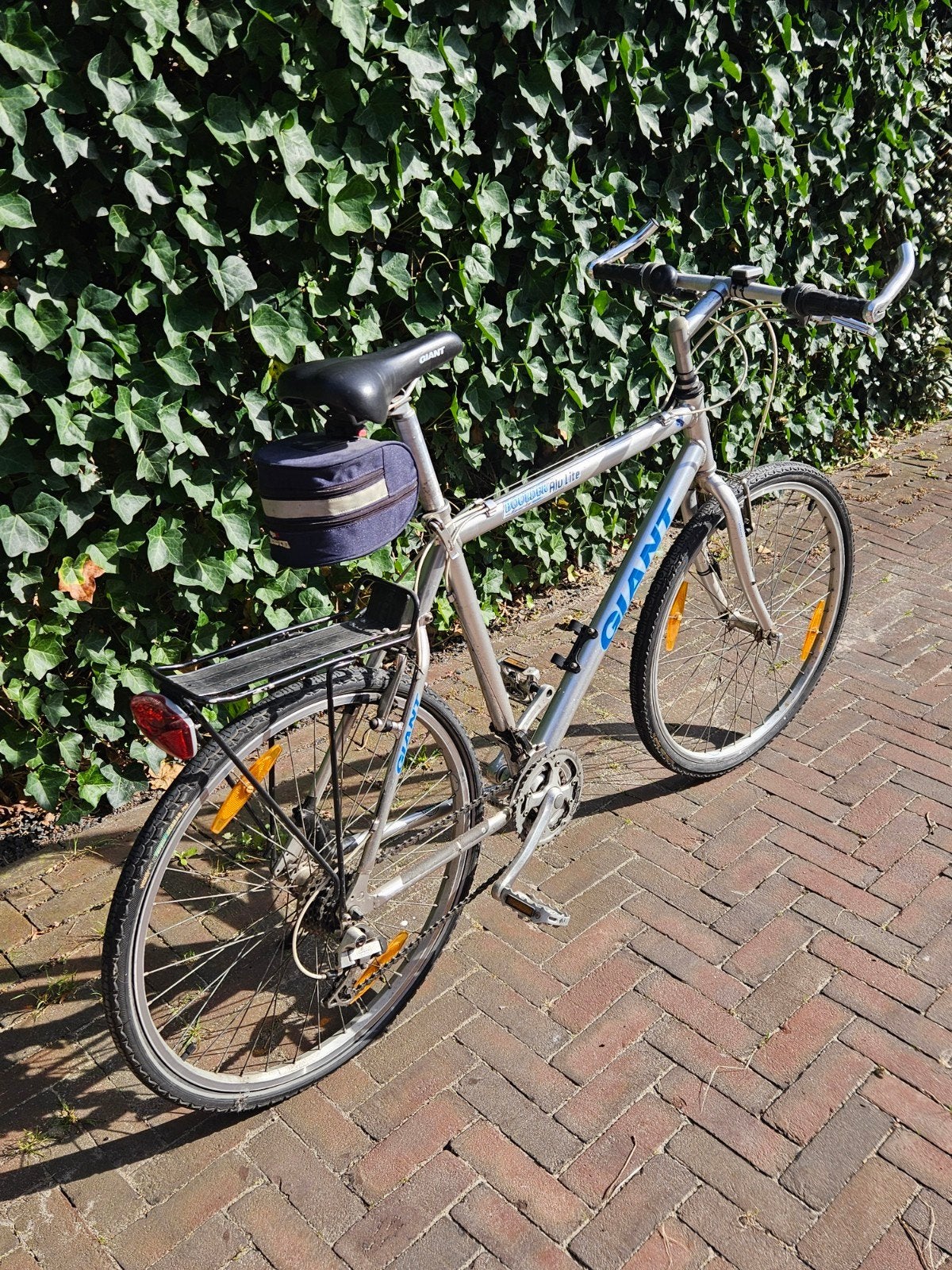Foto 5 van fiets, mountainbike, Giant, boulder alu lite, 21.5 inch.
