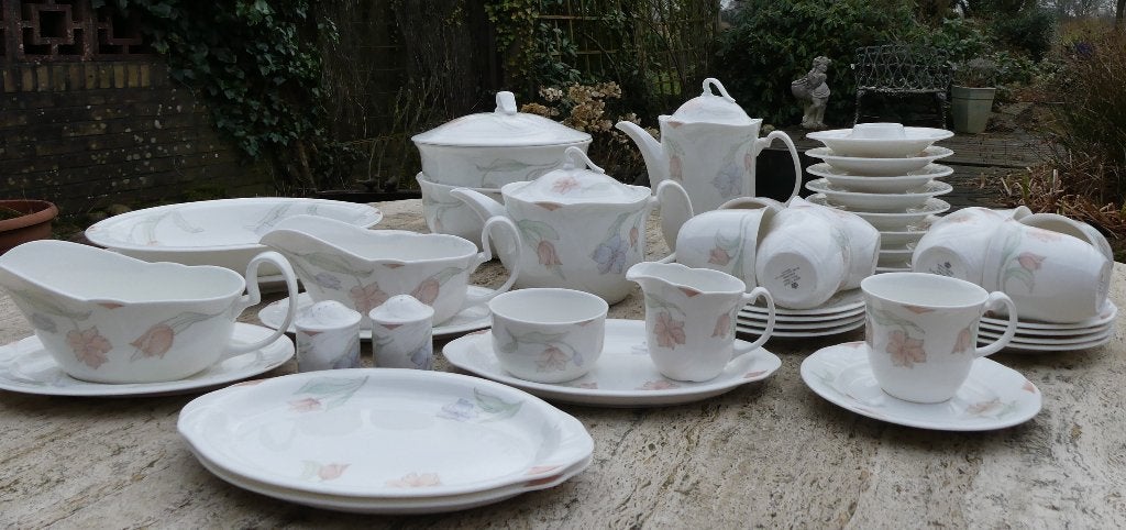 Prachtig Royal Albert Horizons Fantasia Servies, Huis en Inrichting, Keuken | Servies, Klassiek, Nieuw, Ophalen of Verzenden, Royal Albert