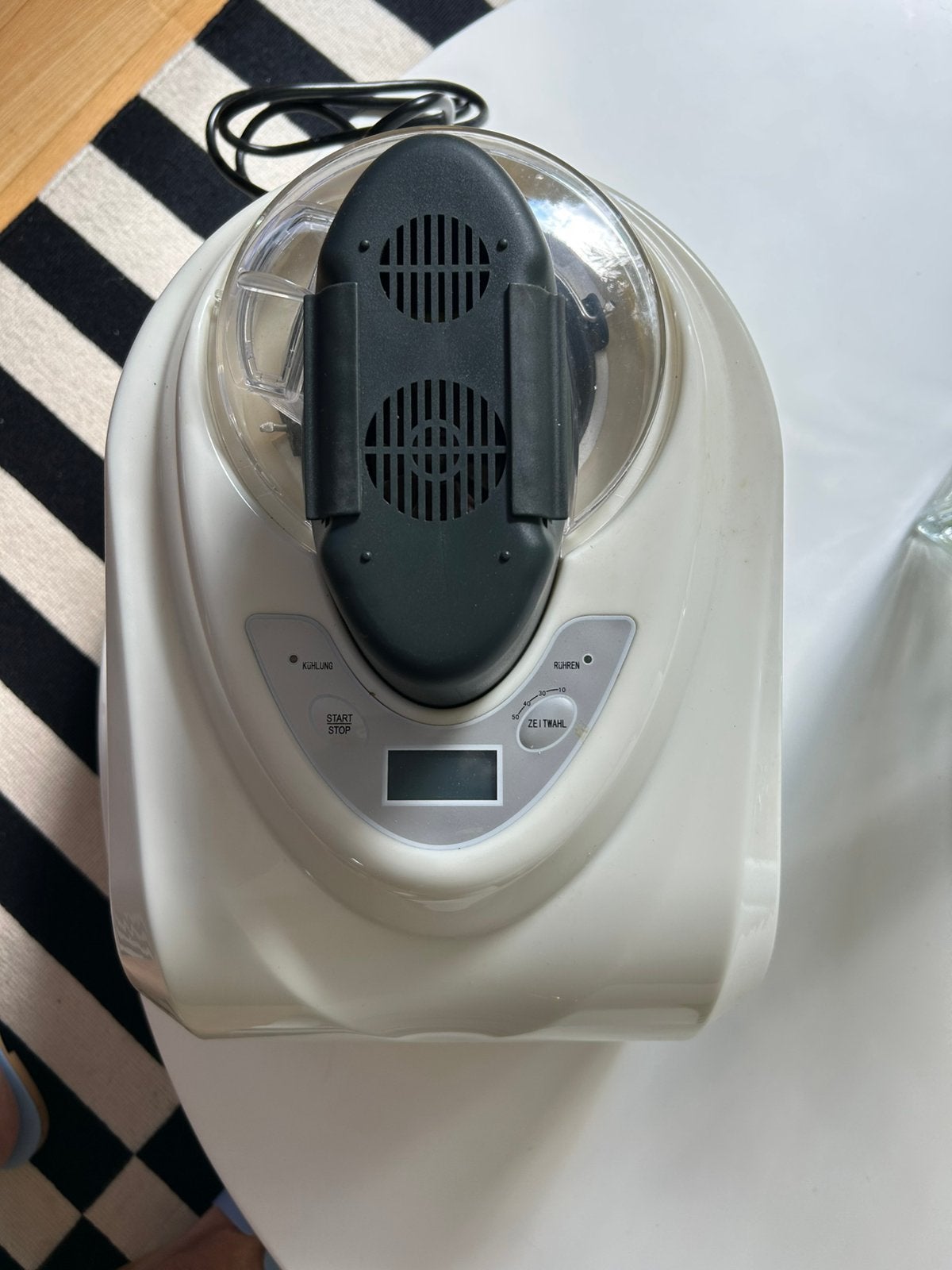 Weinig gebruikte Unold ijsmachine voor 1 liter ijs, Ophalen