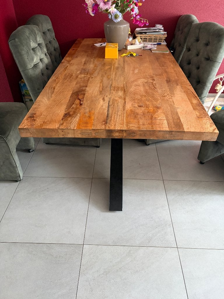 Mango houten tafel 200x100 cm + kast britt 180x115 cm, Met deur(en), 150 tot 200 cm, Zo goed als nieuw, Mangohout + zwart
