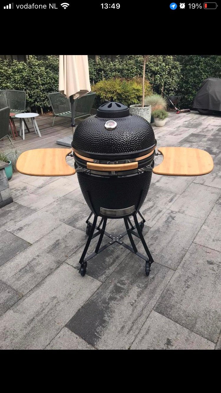 Kamado zwart nieuw 22” ( Almere), Ophalen, Nieuw
