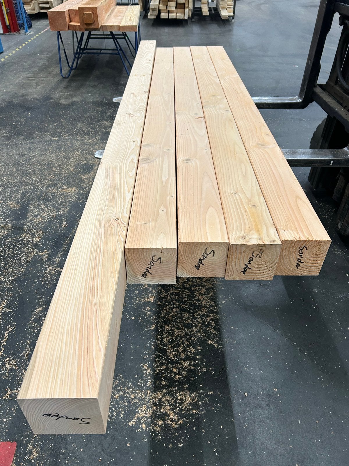 Douglas geschaafde balk 135x135 mm met rond kantje, Doe-het-zelf en Verbouw, Hout en Planken, Ophalen, Nieuw, Balk, Overige houtsoorten