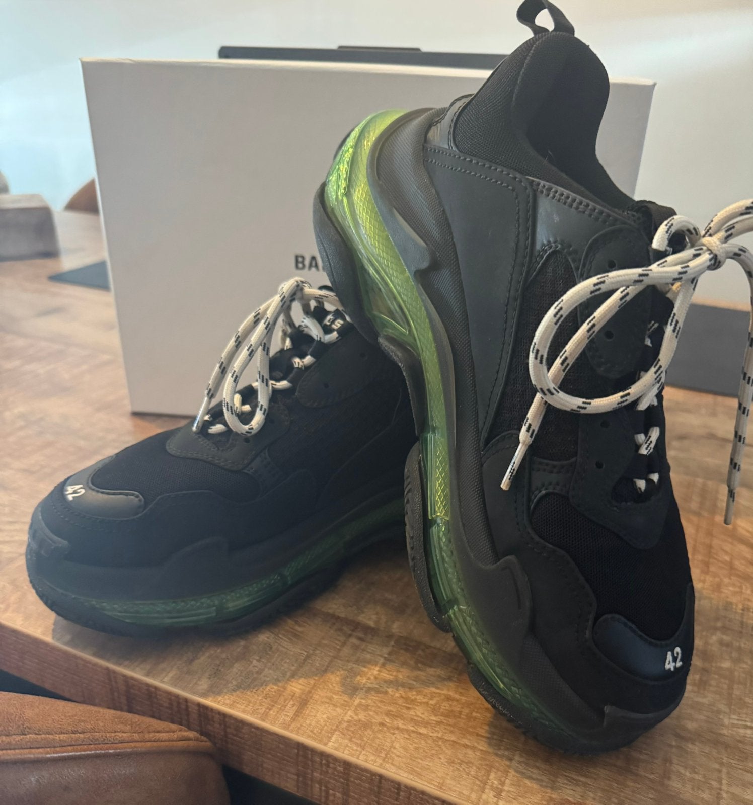Balenciaga Triple S Maat 42, Ophalen, Zwart, Sneakers of Gympen, Zo goed als nieuw