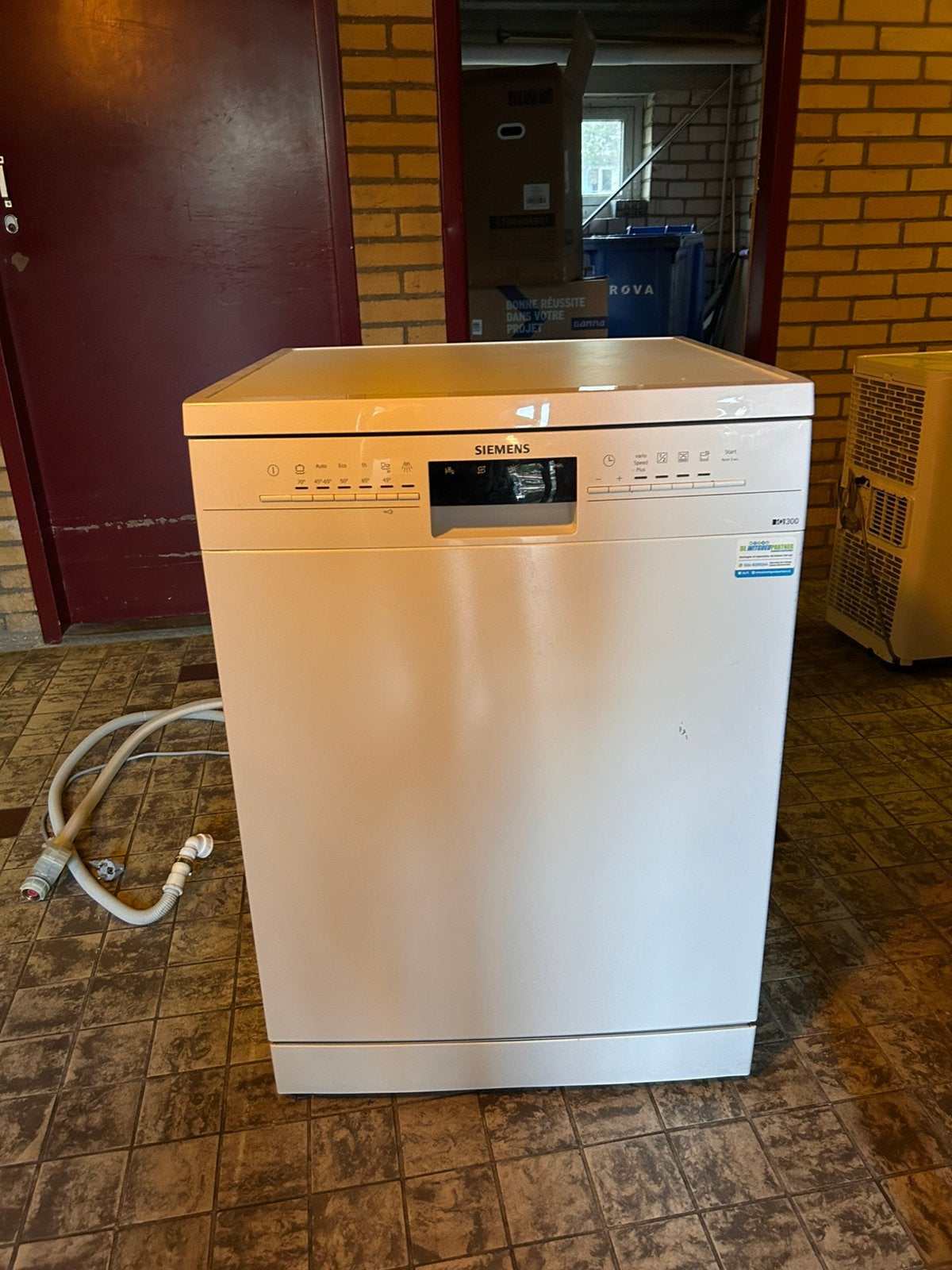 Siemens iQ300 vaatwasser, 60 cm, vrijstaand, Witgoed en Apparatuur, Ophalen, Energieklasse A of zuiniger, Minder dan 85 cm, Zo goed als nieuw