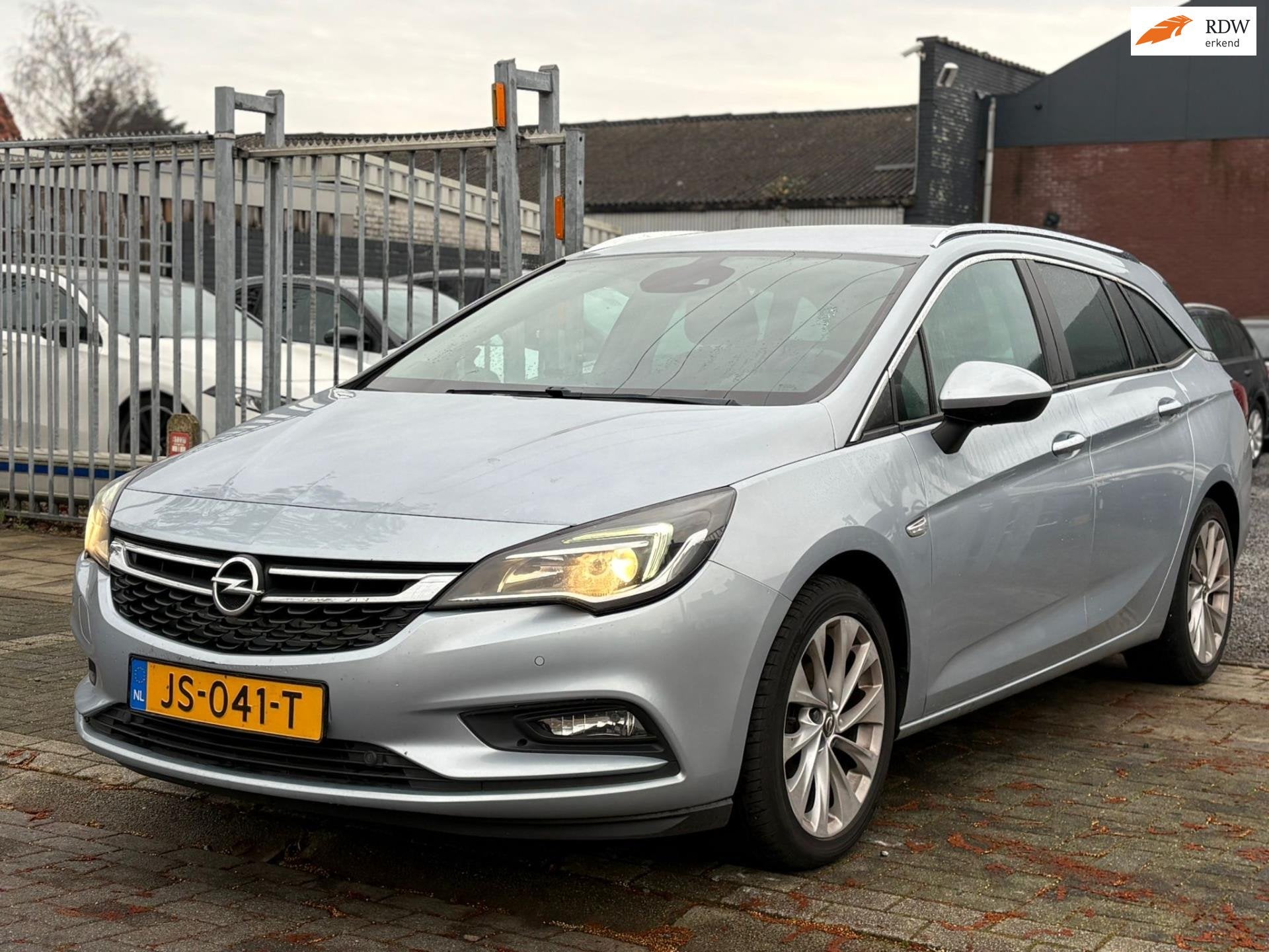 Opel Astra Sports Tourer 1.6 CDTI Business+ | LED | Navigati, Auto's, Voorwielaandrijving, Gebruikt, 4 cilinders, Origineel Nederlands