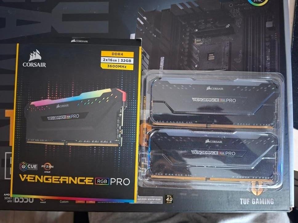 ASUS TUF Gaming B550-Plus, ddr 4 32gb 3600mhz, Amd 5600x, Computers en Software, Moederborden, Gebruikt, DDR4, AM4, Ophalen of Verzenden