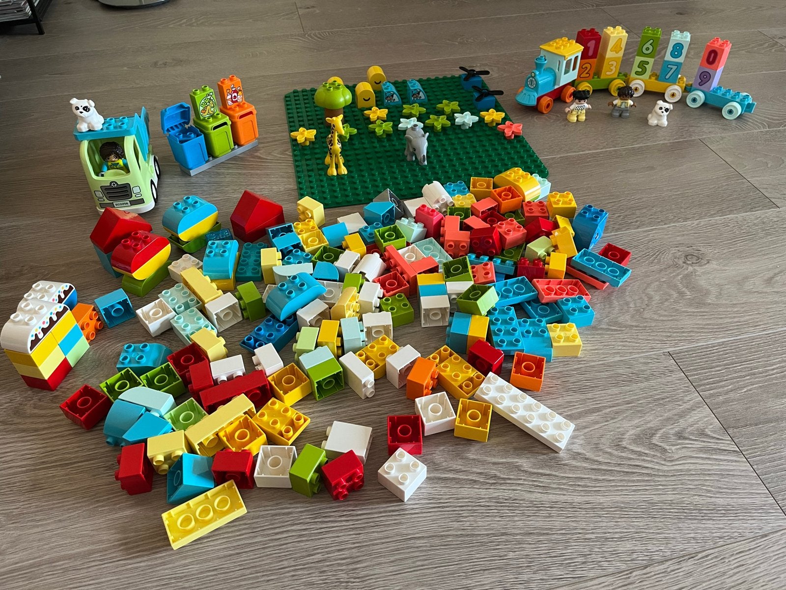Duplo Lego oa vuilniswagen / getallentrein en losse stenen, Gebruikt, Ophalen of Verzenden, Compleet, Duplo