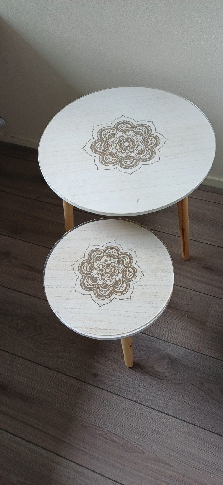 2 mooie ronde tafeltjes, Ophalen, Zo goed als nieuw, Overige typen, Hout